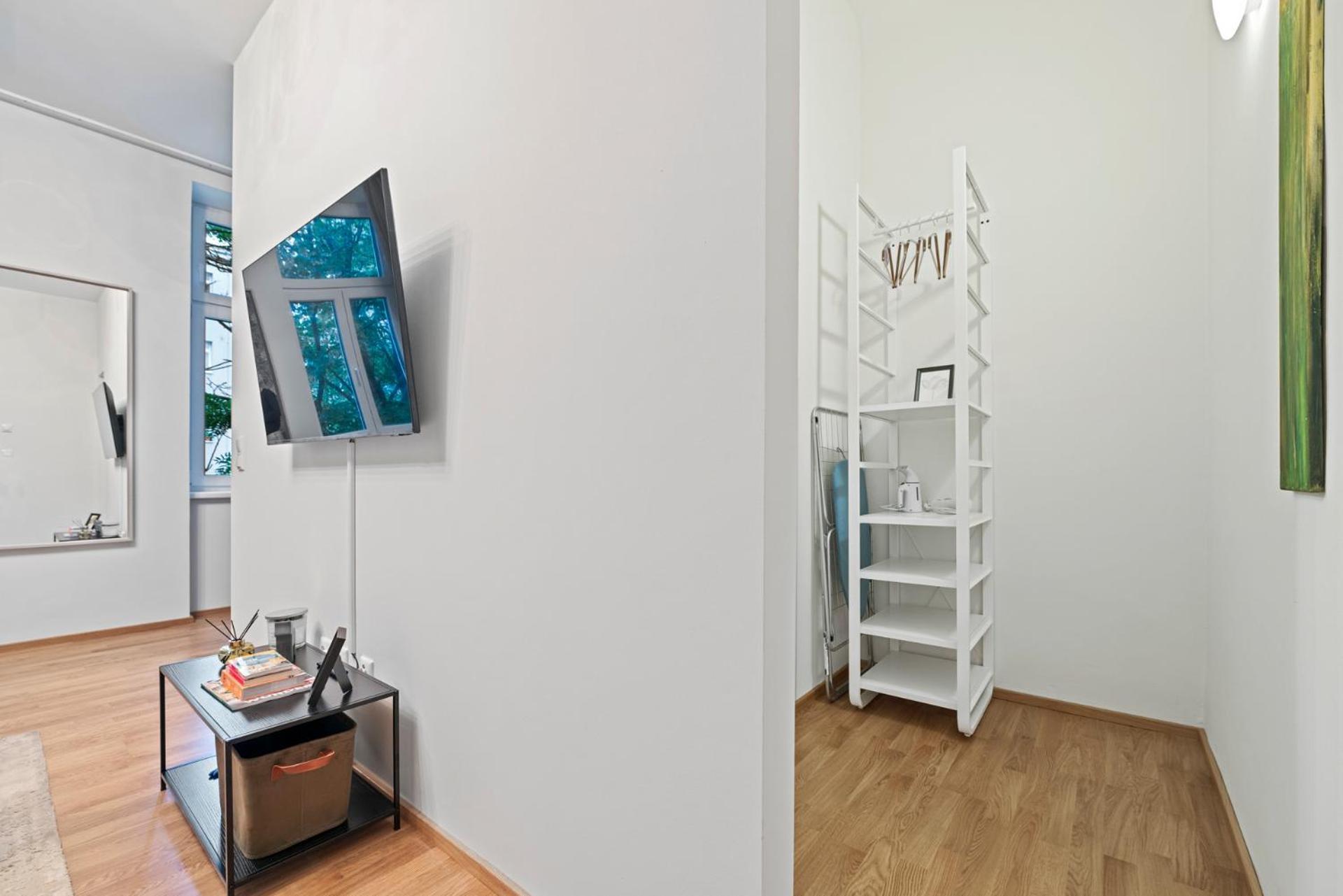 Cozy, Generous - 10 Min To City-centre - Contactless 24h Check-in Appartement Vienne